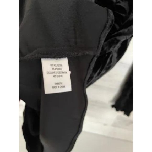 Oak & Trellis Mini Dress Medium Black V-Neck Long Sleeve Velvet Ruffles new - Picture 4 of 7